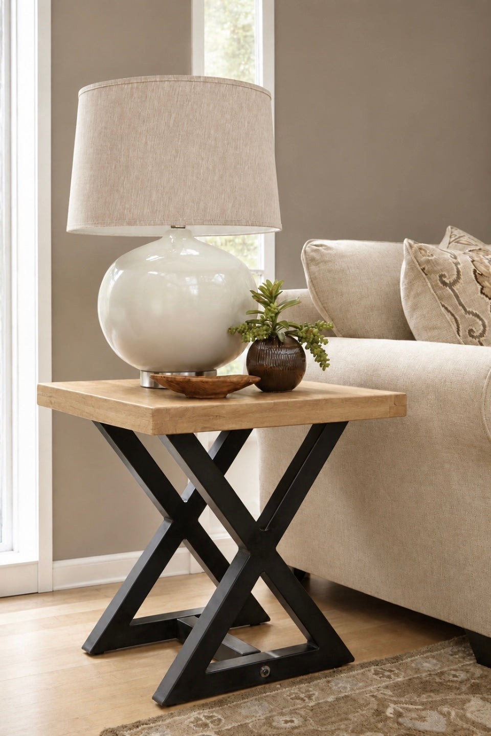 X-base lamp table AJWPK
